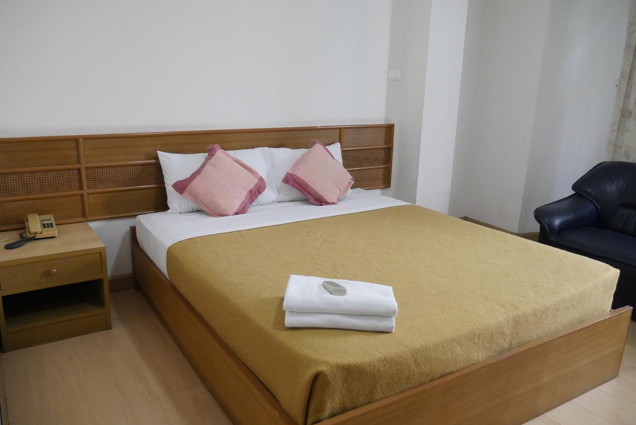 Michael Inn Паттайя Экстерьер фото